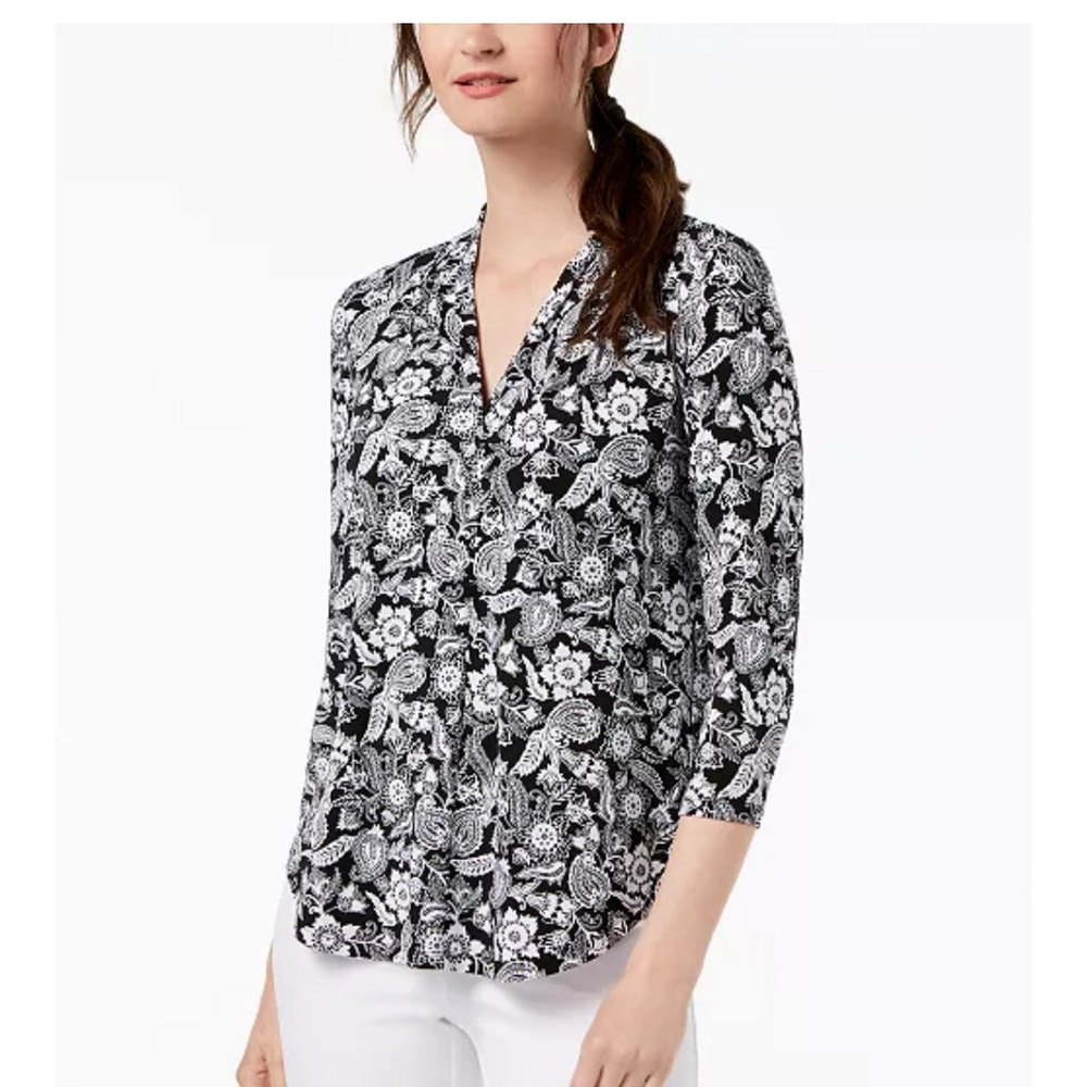 XS 3/4 sleeve light black & white blouse by Charter Club. Great condition